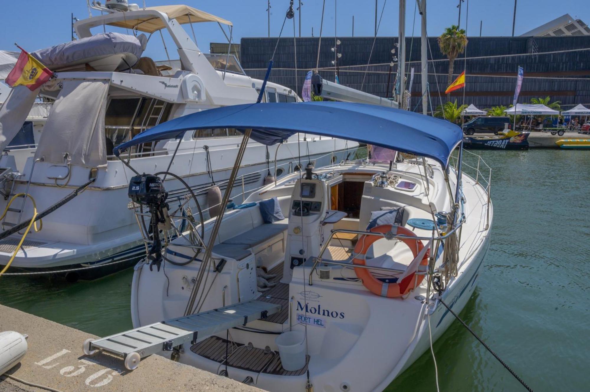 Boat Accommodations Barcelona Sant Adria de Besos Exterior foto