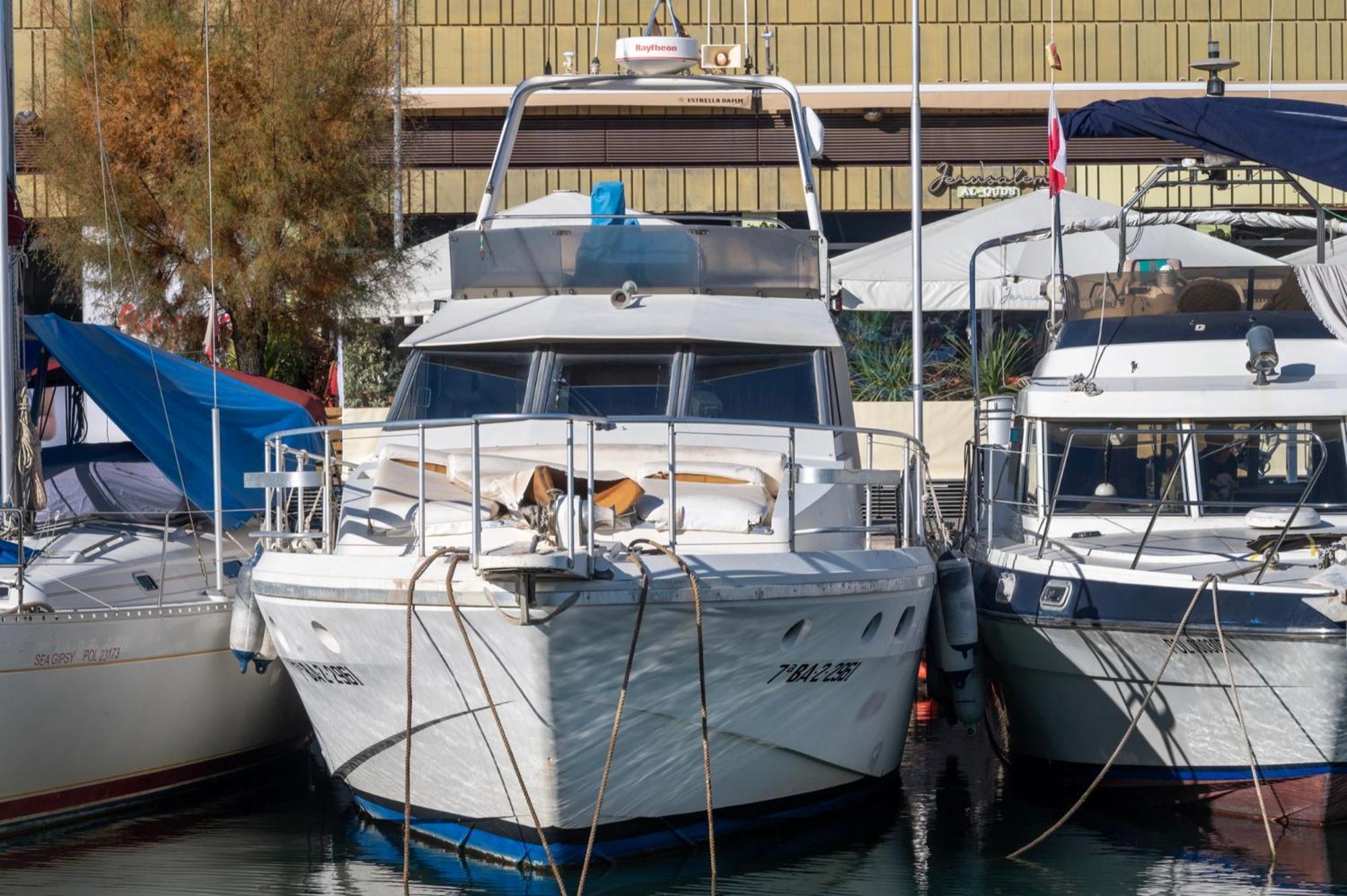 Boat Accommodations Barcelona Sant Adria de Besos Exterior foto
