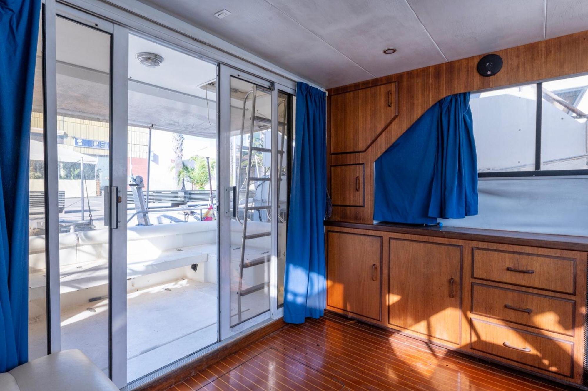 Boat Accommodations Barcelona Sant Adria de Besos Exterior foto