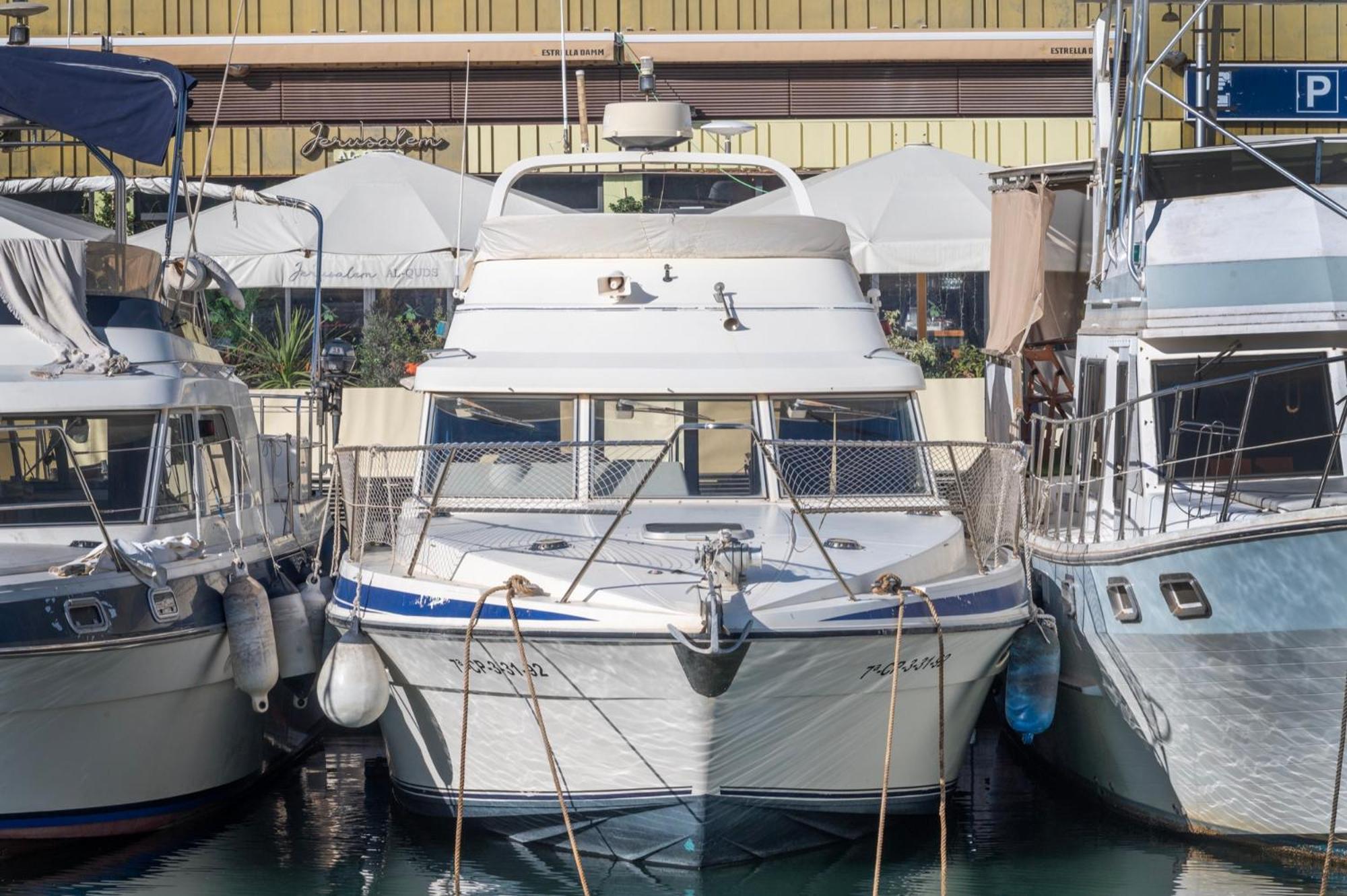 Boat Accommodations Barcelona Sant Adria de Besos Exterior foto